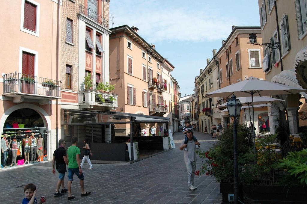 Hotel Desenzano Desenzano del Garda Quarto foto
